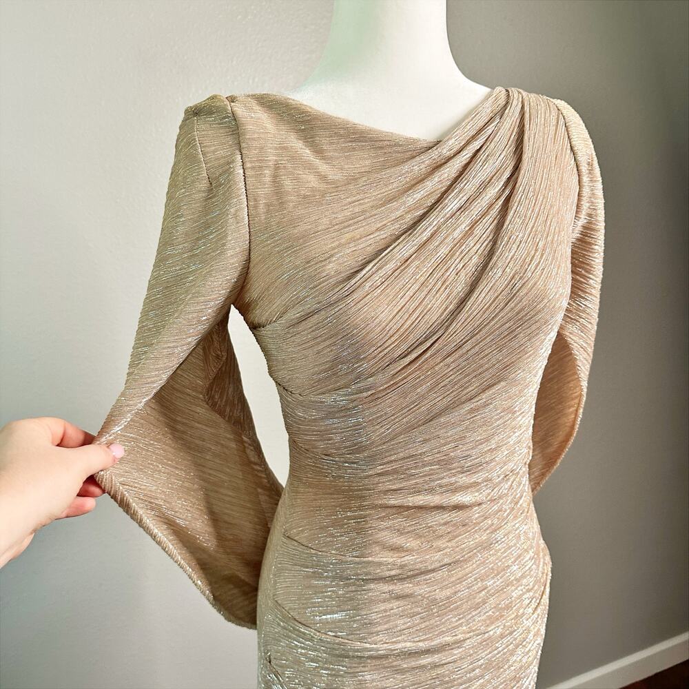 Betsy & Adam Cape Sleeve Gold + Silver Metallic Floor Length Gown women’s 4p - Picture 4 of 11